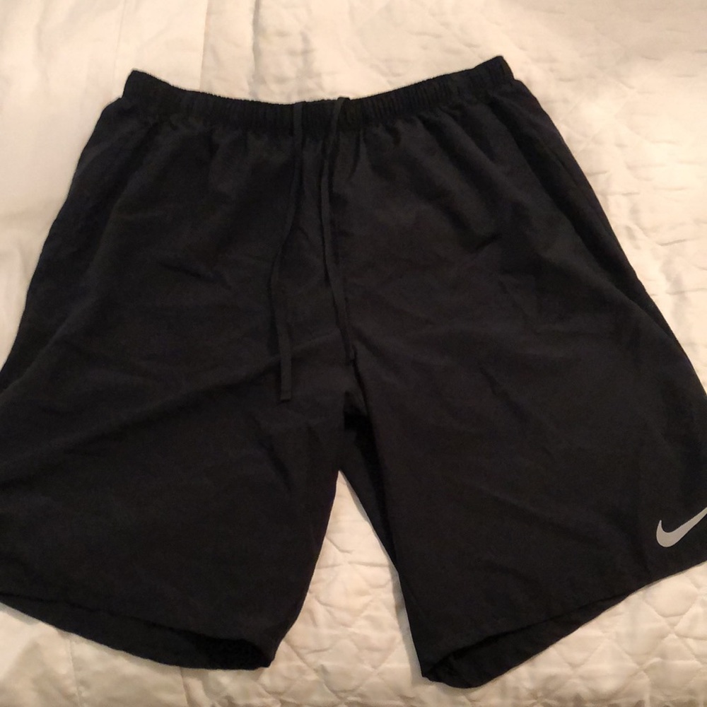 Nike Dri-Fit - Picture 2 of 5